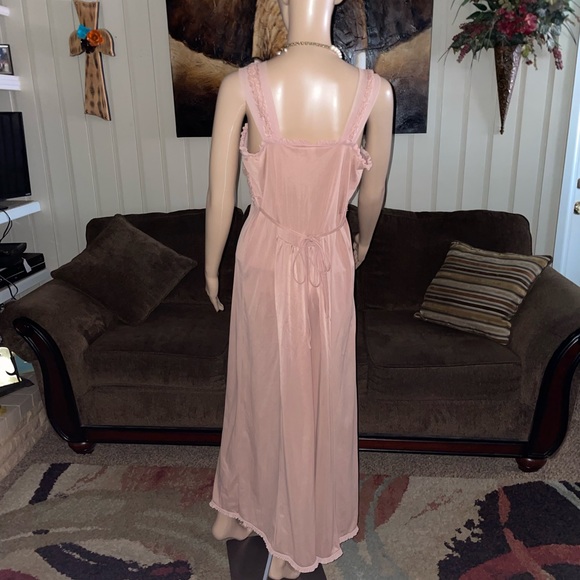 Penny’s Adonna • Vintage • 1970’s • Size 38 (Medium) • Pink • Lace • Nightgown - Picture 3 of 8